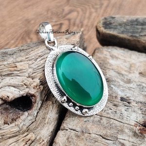 Green Onyx Pendant, 925 Sterling Silver Pendant, Handmade Silver Pendant, Green Stone Pendant, Oval Shape Pendant, Gift for Her,