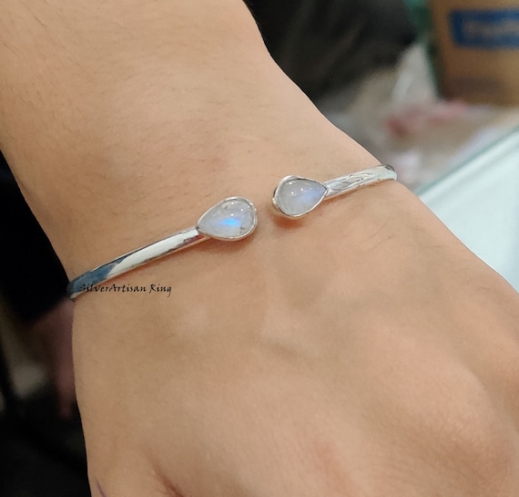 Moonstone Bangle , 925 Silver Bangle , Gemstone Bangle , Gift for her ,Designer Bang , Lovely Bangle ,Statement Bangle , Handmade Bangle