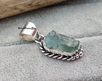 Raw Aquamarine Pendant, 925 Sterling Silver Pendant, Handmade Pendant, Every Day Wear Pendant, Aquamarine Jewelry, Unique Pendant