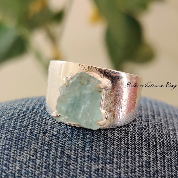 Aquamarine Ring // Raw Gemstone Ring// Handmade Ring// 925 Sterling Silver Ring // Aquamarine Jewelry // Gorgeous Ring// Free Shipping