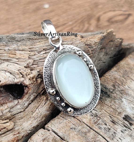 Ceylonese Moonstone Pendant~ 925 Sterling Silver Pendant~ Awesome Gemstone Jewelry~ Handmade Pendant~ Statement Pendant~ Fantastic Pendant