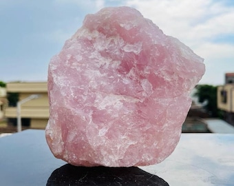 Grand amas de quartz rose, énorme pierre brute de quartz rose naturel, pierre brute de quartz rose, géode de quartz rose, quartz rose de guérison