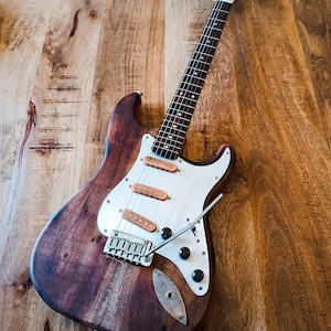 PREORDER - Stratocaster Fury Roadster - Edizione Full Metal