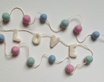 Felt ball shelf garland LOVE pastel