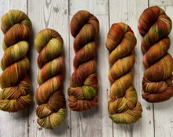 Mossy Oaks | 85/15 fingering weight | Knitting yarn | crochet yarn | hand dyed yarn