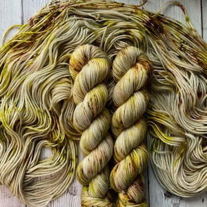 Desert Sage | 100% S.W Merino DK | DK weight yarn | grey yarn | hand dyed yarn | knitting | crochet
