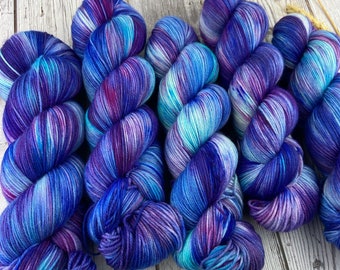 Mirabel | Hand Dyed Yarn | Blue yarn | merino wool | knitting | Crochet yarn