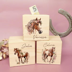 Hucha, caballo, madera, personalizada, niños, hucha de madera, hucha infantil personalizada, cerradura metalica con llave, niña caballo