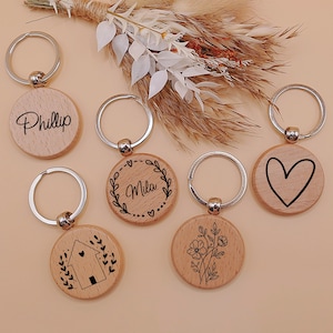 Houten sleutelhanger, gepersonaliseerd, hanger, rond, housewarming cadeau, Moederdag cadeau, Vaderdag, rijbewijs, beschermengel