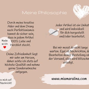 Pu&ograve; includere: Grafica marrone chiaro con testo tedesco, tra cui "Meine Philosophie". L'immagine presenta un cuore, un'illustrazione di filo e ago e l'indirizzo del sito web www.miamaralina.com.