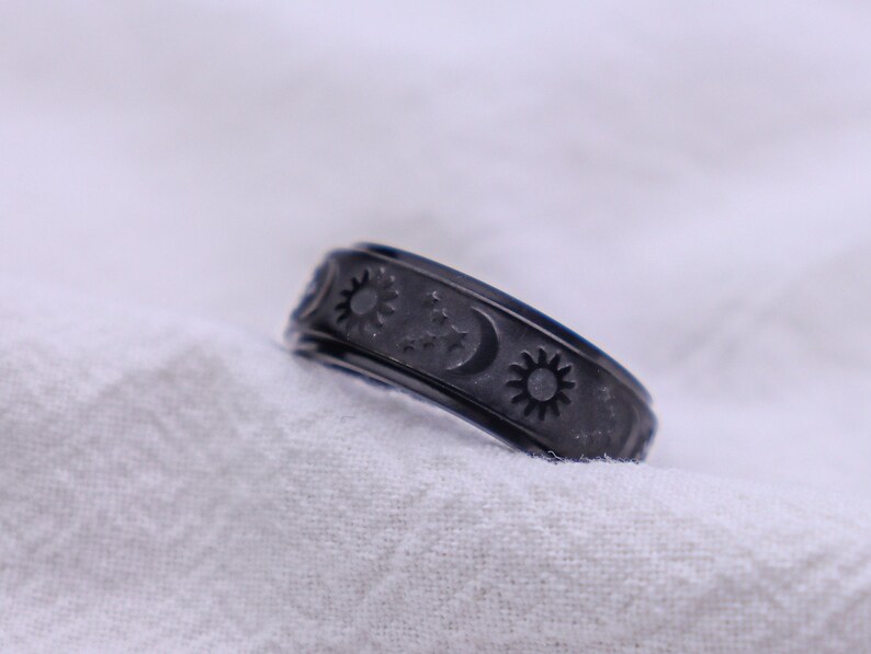 Bague étoile fidget soleil lune, bijoux femme anxiété, spinner anti stress anniversaire meilleur ami cadeau, unisexe, bague de luxe, cadeau pour elle Black