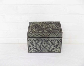Medieval Soldiers Theme Box - Ceramic - Vintage Home Decor - Man Cave - Warriors - Conquistador Relief Chest Pottery