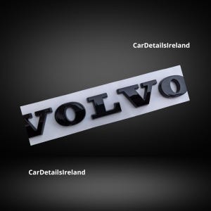 Insignia trasera negra brillante para V O L V O Letras brillantes para portón trasero de coche PEQUEÑAS