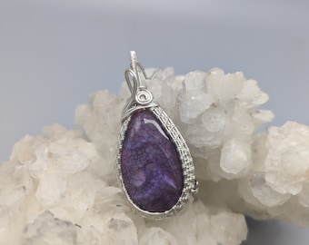 Dragons Vein Agate Necklace: Silver Wire Wrapped Crystal Pendant