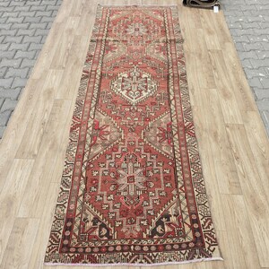 Tappeto da corridoio turco vintage rosso: tappeto da corridoio Oushak fatto a mano (3x10)