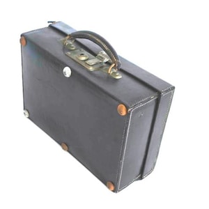 Antique leather Suitcase Ols 1920s Good Condition Dimensions: 24×36×14 cm