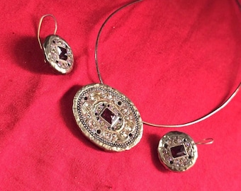 Vintage Jewelry Necklace Choker large Pendant Earrings 925 Silver Signed Handmade Garnet Stone Set