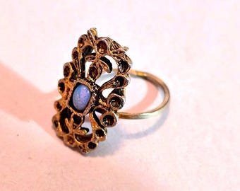 Vintage Opal Ring: Filigree Design Size 8