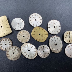 Vintage Round Watch Faces, Men&#39;s wrist watches dials Mid century watch parts A collection of old OMEGA women&#39;s watch panels for parts