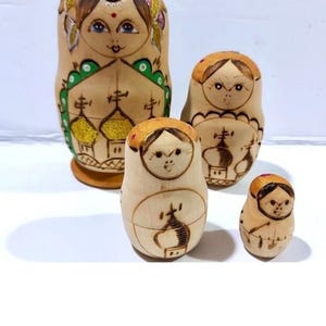 Art Handcrafted Babushka 4-Piece Wooden Hand Painted Doll Decorative Objects 14