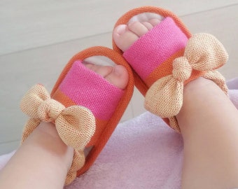 DOLCE Baby Sandals Soft Sole Baby Shoes PDF Sewing Pattern & Tutorial, Projector Layers, Baby slippers crib shoes baby sewing shower gift