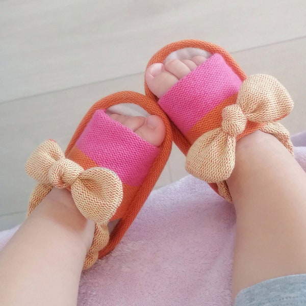 DOLCE Baby Sandals Soft Sole Baby Shoes PDF Sewing Pattern & Tutorial, Projector Layers, Baby slippers crib shoes baby sewing shower gift