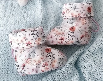 WINTER Baby Booties 0-12M PDF Sewing Pattern & Tutorial, Projector Layers, Baby boots crib shoes baby booties sewing shower gift
