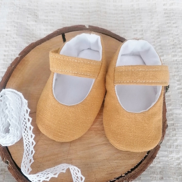 Petite Mary Jane Soft Sole Baby Shoes PDF Patron de couture et tutoriel, superpositions de couches, chaussons pour bébé, chaussures pour berceau, couture pour bébé, cadeau de shower