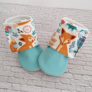 LITTLE BABY 0-2Y Booties Sewing Pattern & Tutorial, Projector file layers, Baby boots shoes slippers crib shoes baby sewing project shower