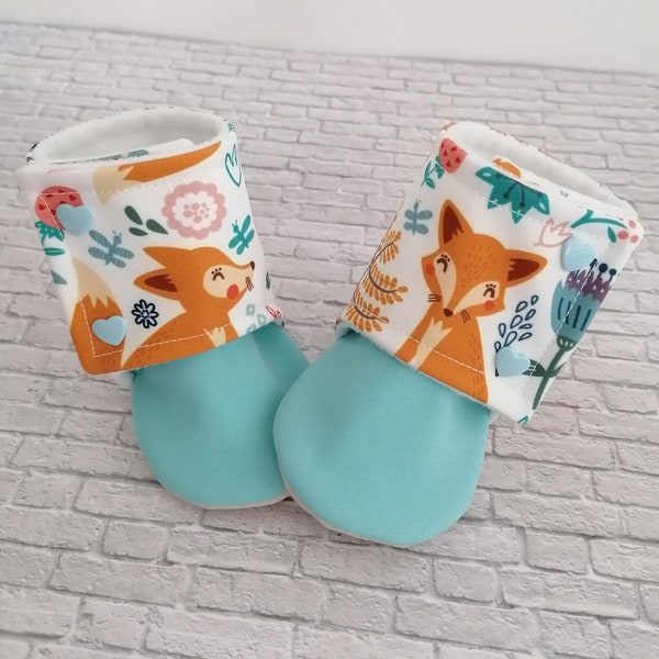 LITTLE BABY 0-2Y Booties Sewing Pattern & Tutorial, Projector file layers, Baby boots shoes slippers crib shoes baby sewing project shower