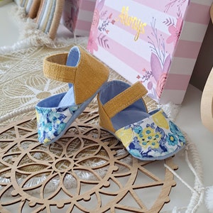 BLOOM zachte zool babyslofjes pdf naaipatroon en tutorial, projectorlagen, babyslofjes wiegschoenen babyslofjes naaien douchecadeau