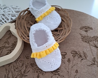 DAISY BABY 0-2Y Soft Sole Baby Shoes PDF Sewing Pattern & Tutorial, Projector Layers, Baby slippers crib shoes baby booties sewing