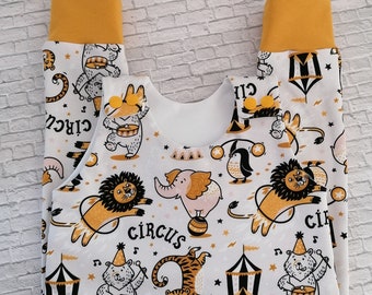 PLAYFUL Romper Sewing Pattern and Tutorial PDF projector Baby romper, Kids romper, toddler romper, sewing pattern, baby pattern,baby overall