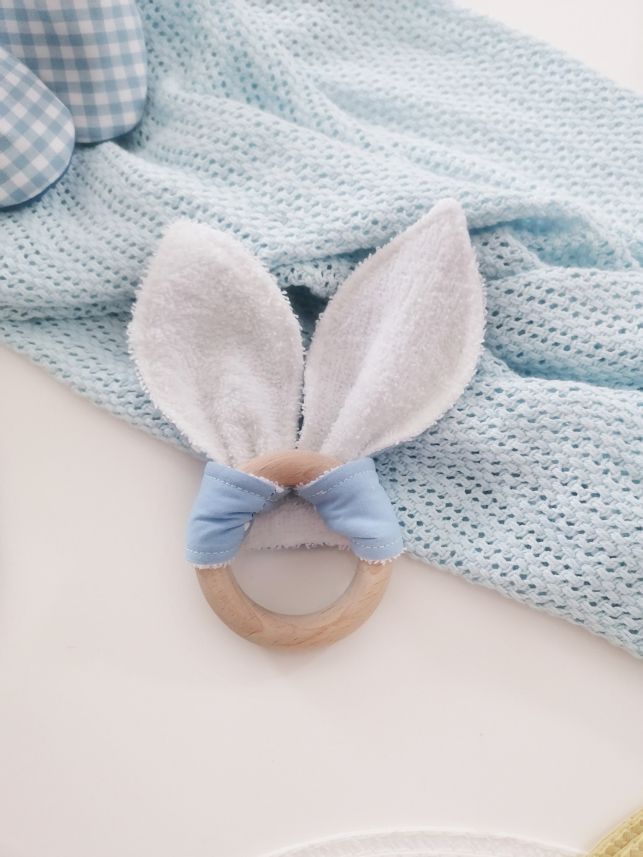 SOOTHING Baby Teether PDF Sewing Pattern & Tutorial Projector - Etsy