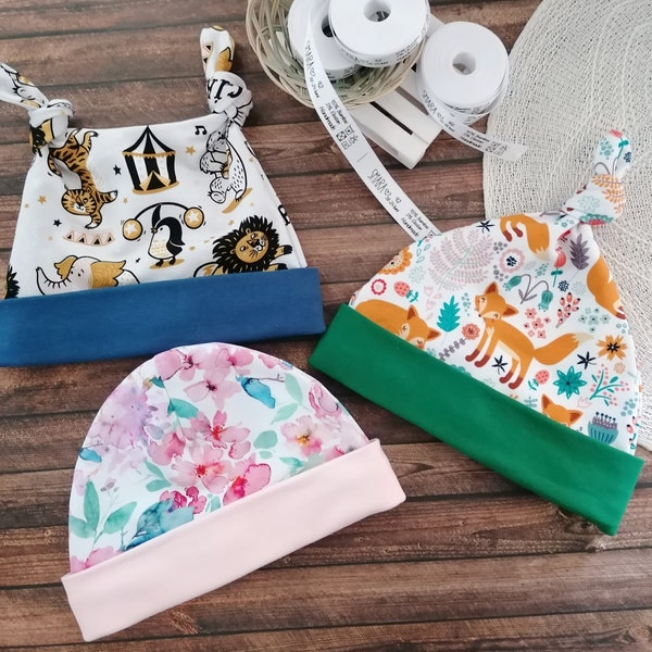 COZY Baby Hats 3 Styles 0-3 Years PDF Sewing Pattern & Tutorial projector  Newborn Baby Kids Baby Shower Gift Accessories Sewing project