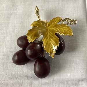 Grape Leaf- Grape Cluster Mid Century Modern Brooch - Pin -  1950&#39;s-60&#39;s