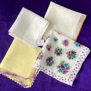 Lot of 4 Vintage Handkerchiefs - Assorted- Beautiful Hankies  (P966)