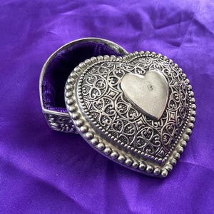 Silver Plated Heart Jewelry Box- Trinket Box - Ring Box - Vintage