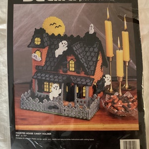 Vintage Bucilla Haunted House Candy Holder Kit #6095