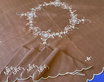 Vintage Linen Embroidered Tablecloth with Napkins  32.5" x34" - 1950's-1960's (795A)