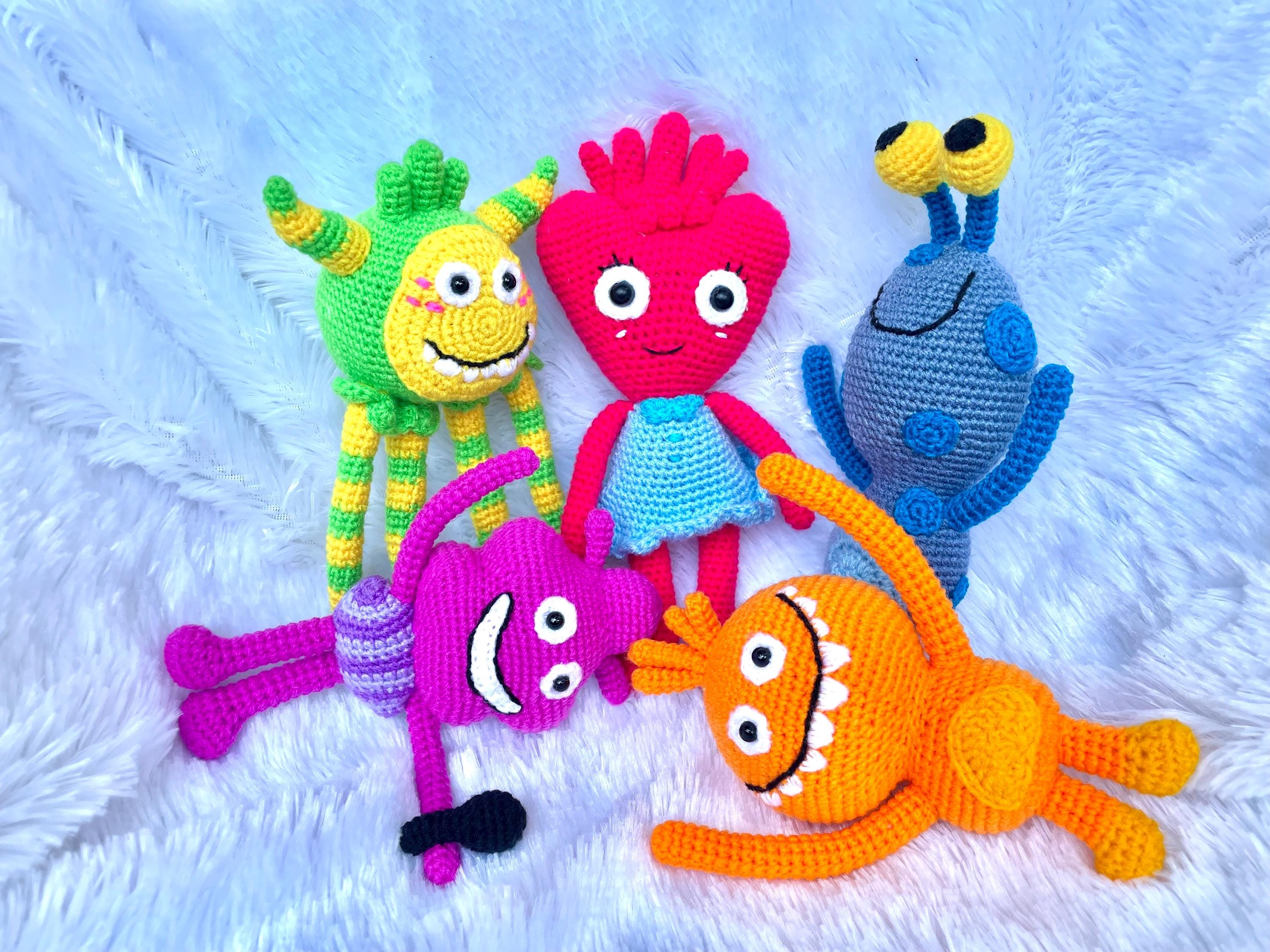 Crochet Dewey Molly Rizzo Strawberry and Jimmy Hugo Amigurumi