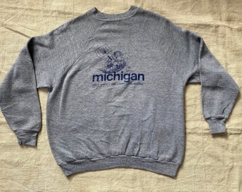 Vintage 1988 American Michigan 'Walk Softly' Tourist Sweatshirt Sweater. Large.