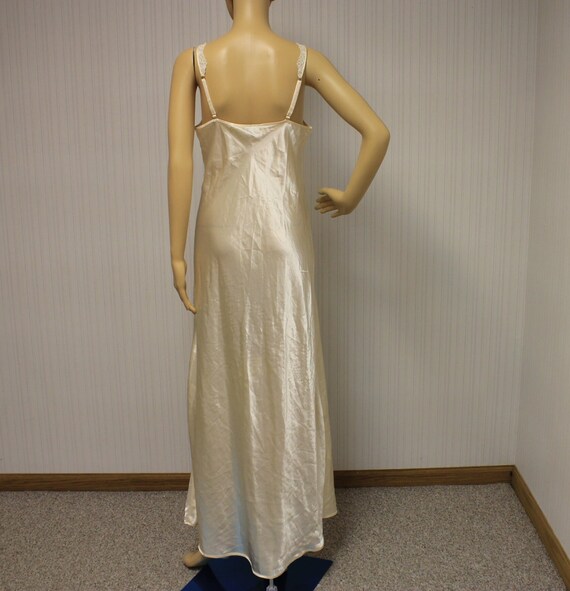 Gold label Victoria's Secret gown and robe set - image 2