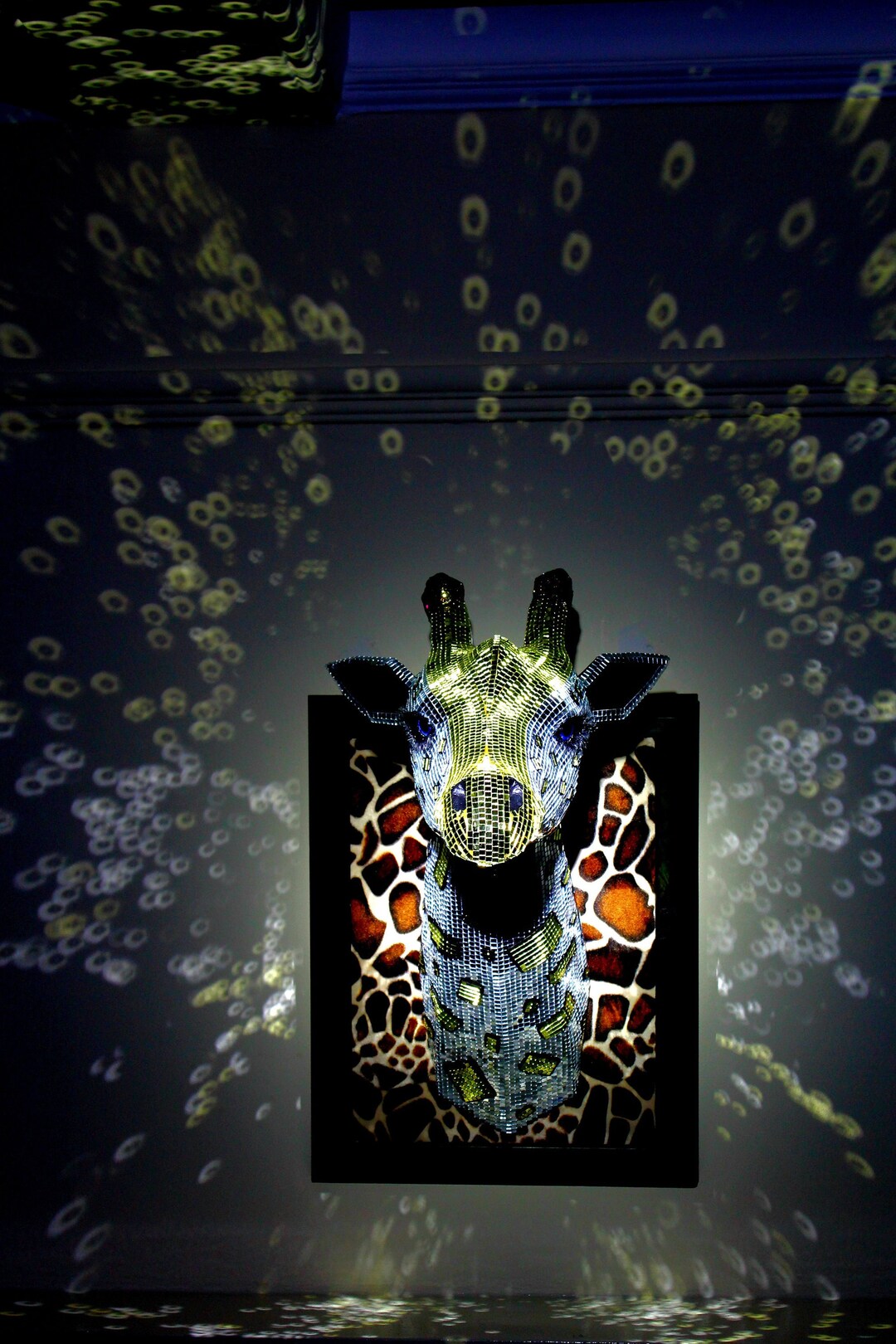 Disco Giraffe Trophy Head Wall Mounted Giraffe Head Disco Decor Mirror