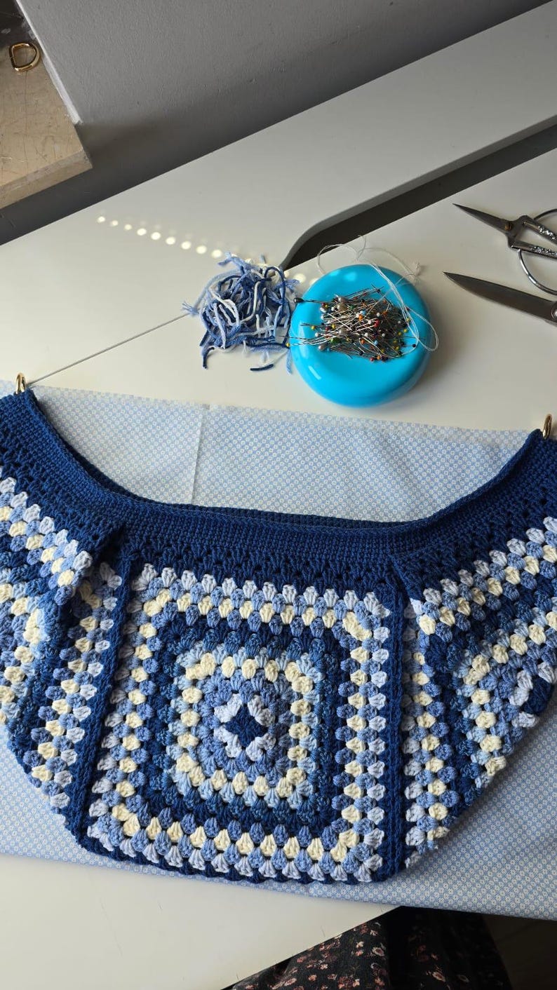 Crochet Boho Hobo Bag Pattern: Lined Zippered Purse (PDF & Video Tutorial) image 4