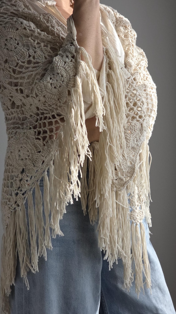 cream crochet shawl
