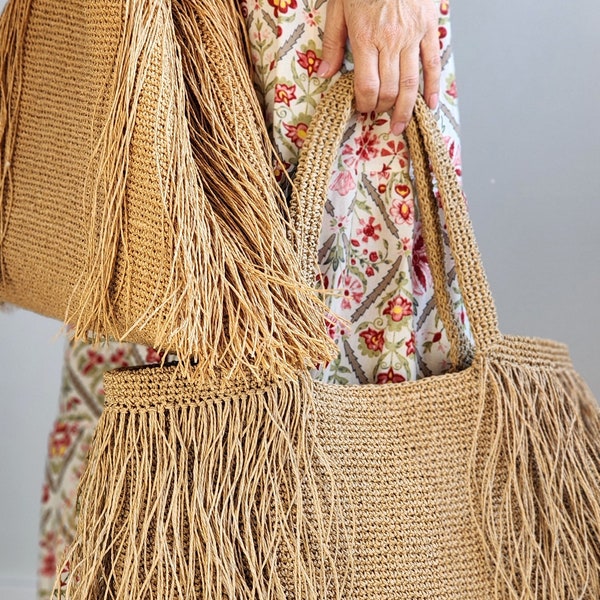 Large Natural Beige Crochet Raffia Tassel Shopper bag Shoulder Bag for the Beach or as a Chic Market bag