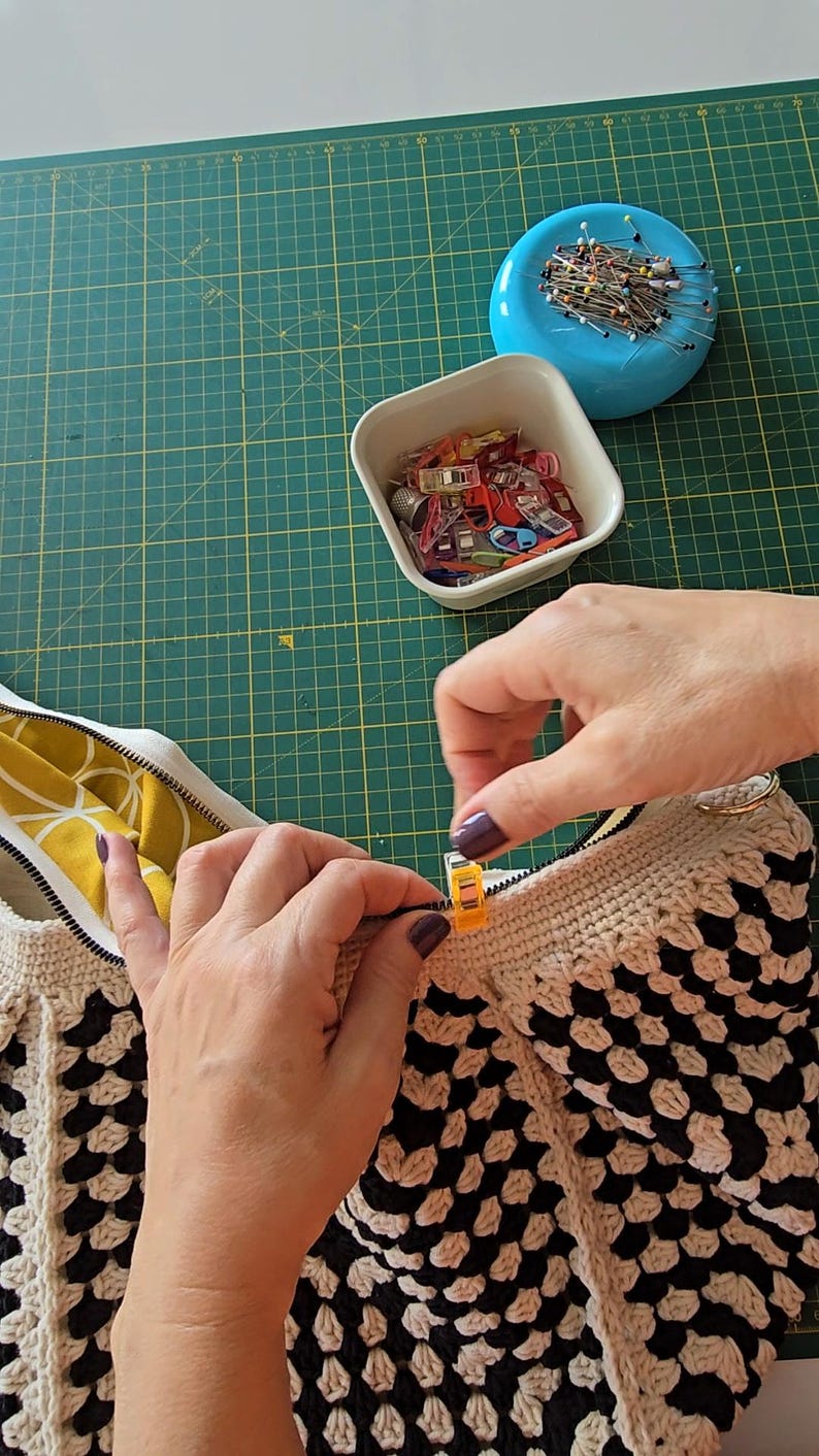 Crochet Boho Hobo Bag Pattern: Lined Zippered Purse (PDF & Video Tutorial) image 7