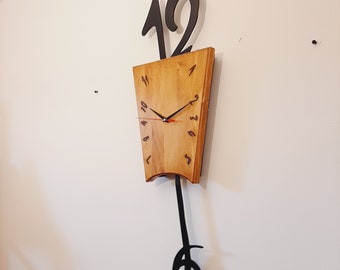 Horloge avec mouvement et son de carillons