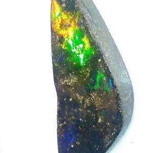 Top Boulder Opal Australia, Rolling Flash, 10ct